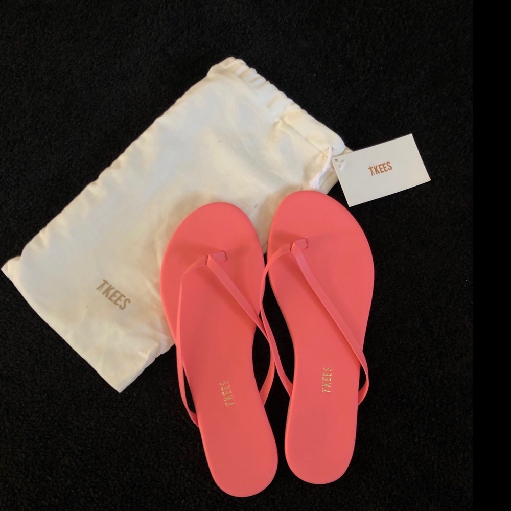 TKEES Sandals